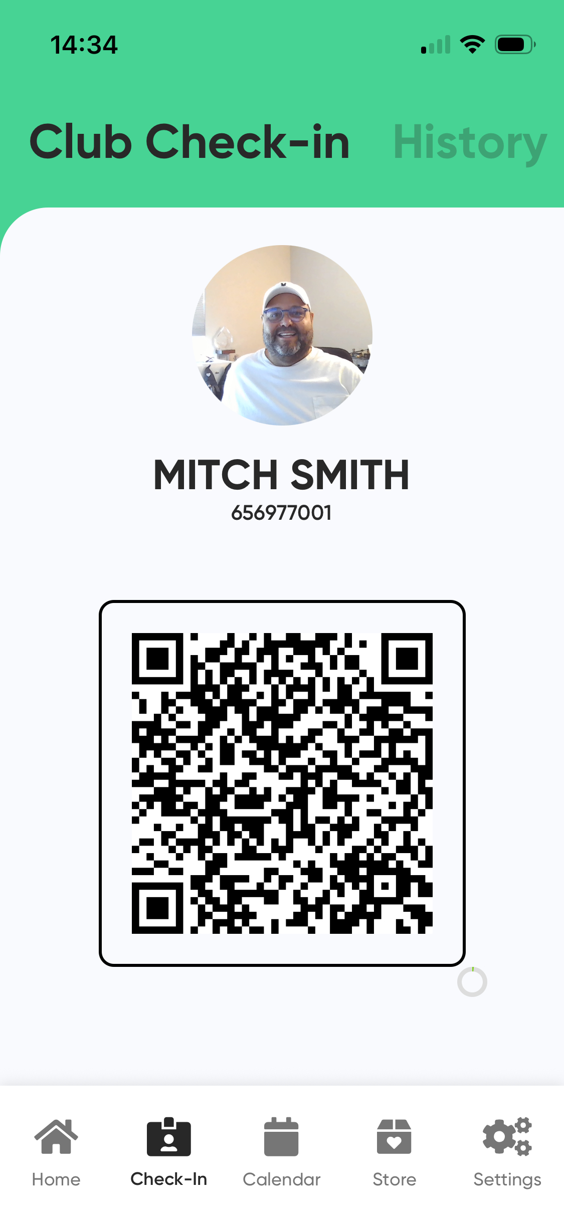 MyClubAccess check-in screen displaying a uniquely generated QR code ready to be scanned at the gym entrance